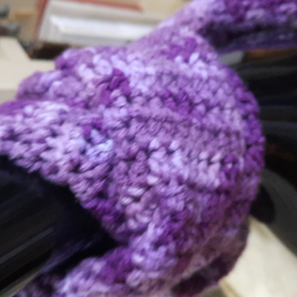 2 PC HANDCRAFTED KNITTED PURPLE MARBLED BEANIE HAT AND MATCHING SCARF NE… - Picture 9 of 9